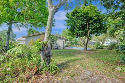 Single Family Residence in Coral Springs FL 4103 75th Ave Ave 31.jpg
