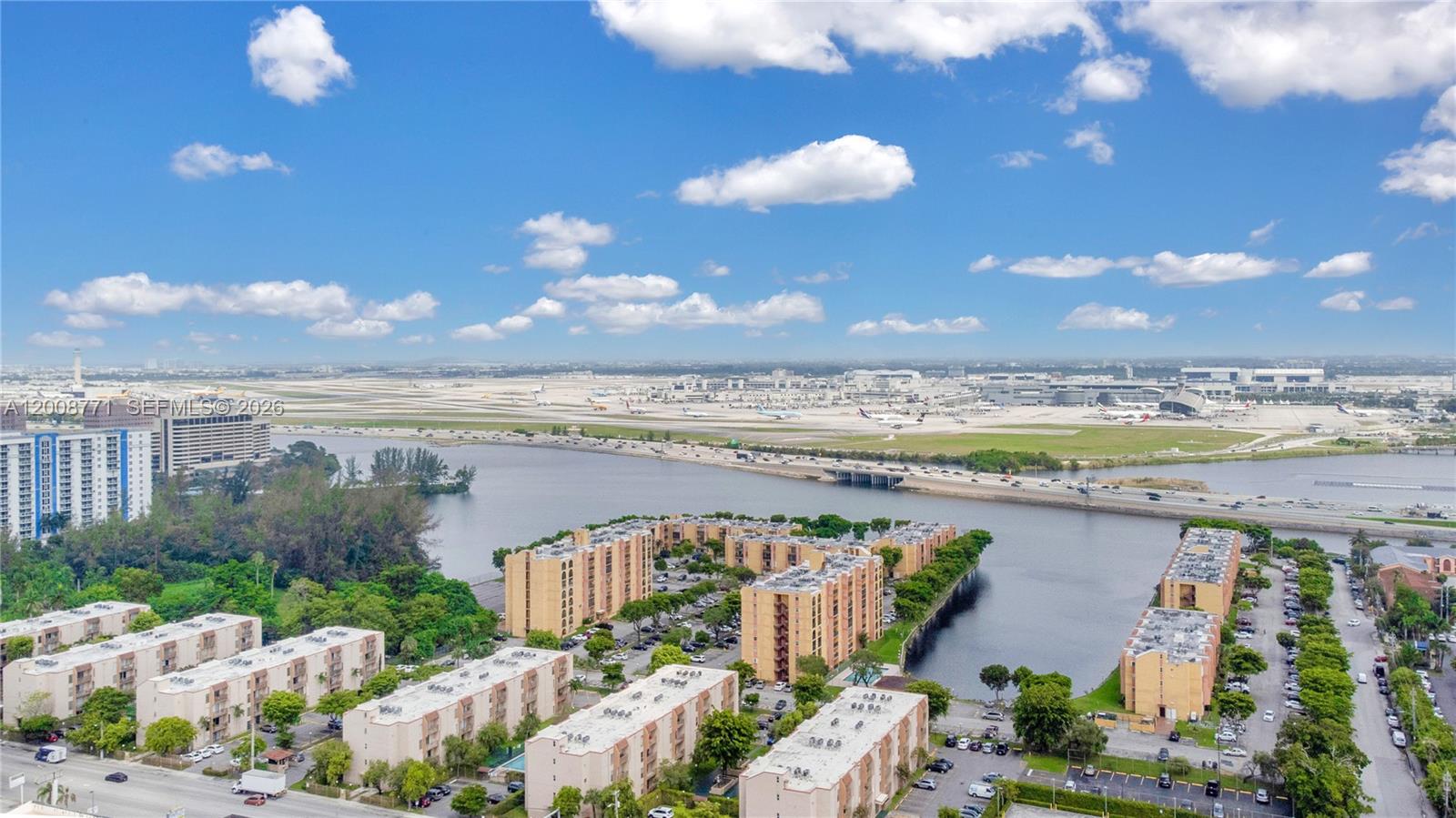 SUNSET VILLAS NO 3 CONDO - Residential