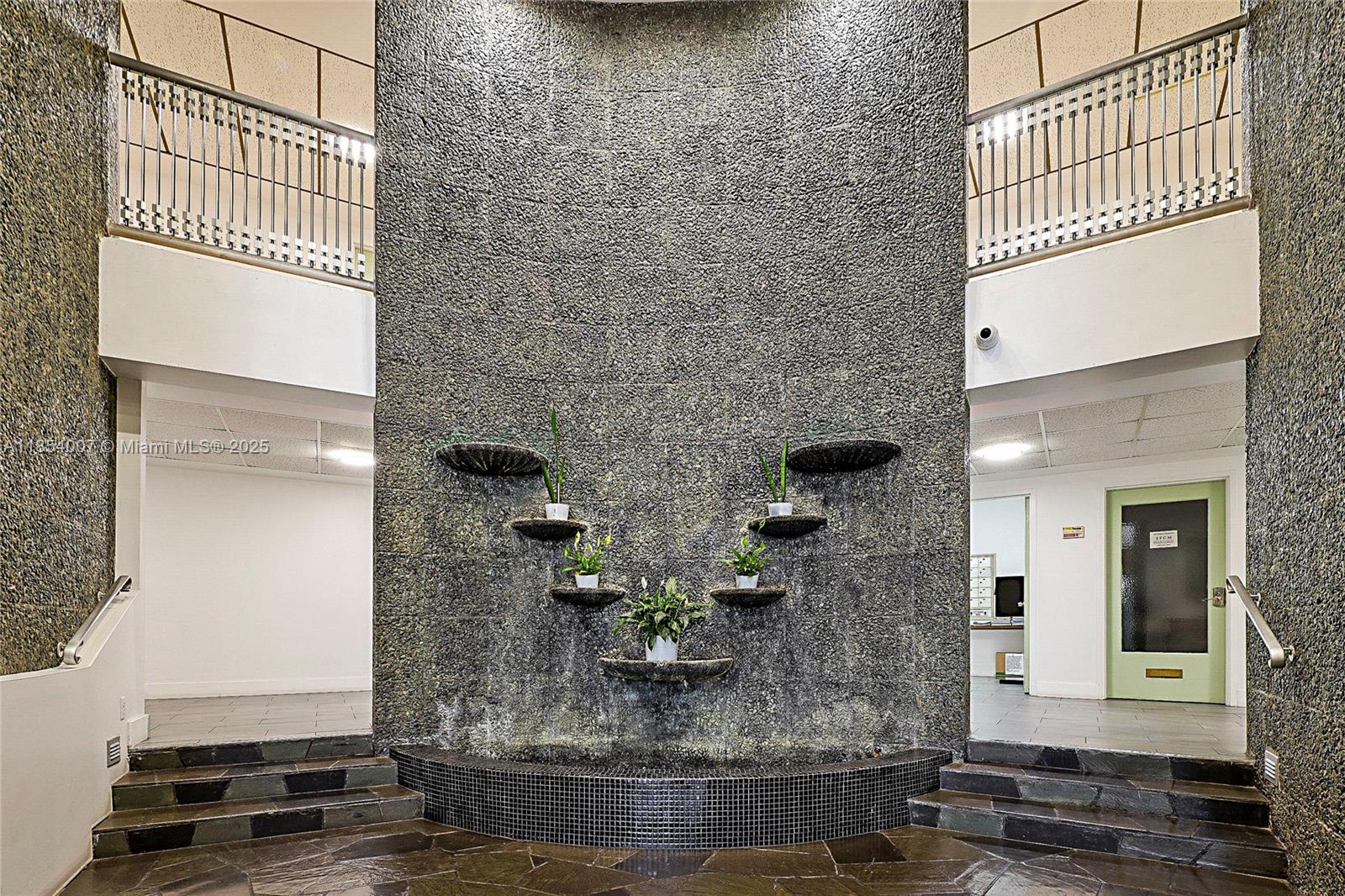 THE SHORES CONDO - Residential