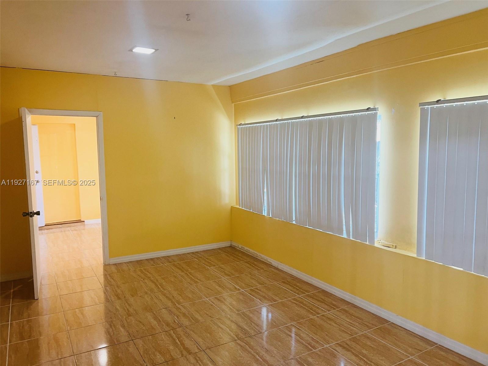 OAKLAND HILLS 5 SEC - Residential Lease