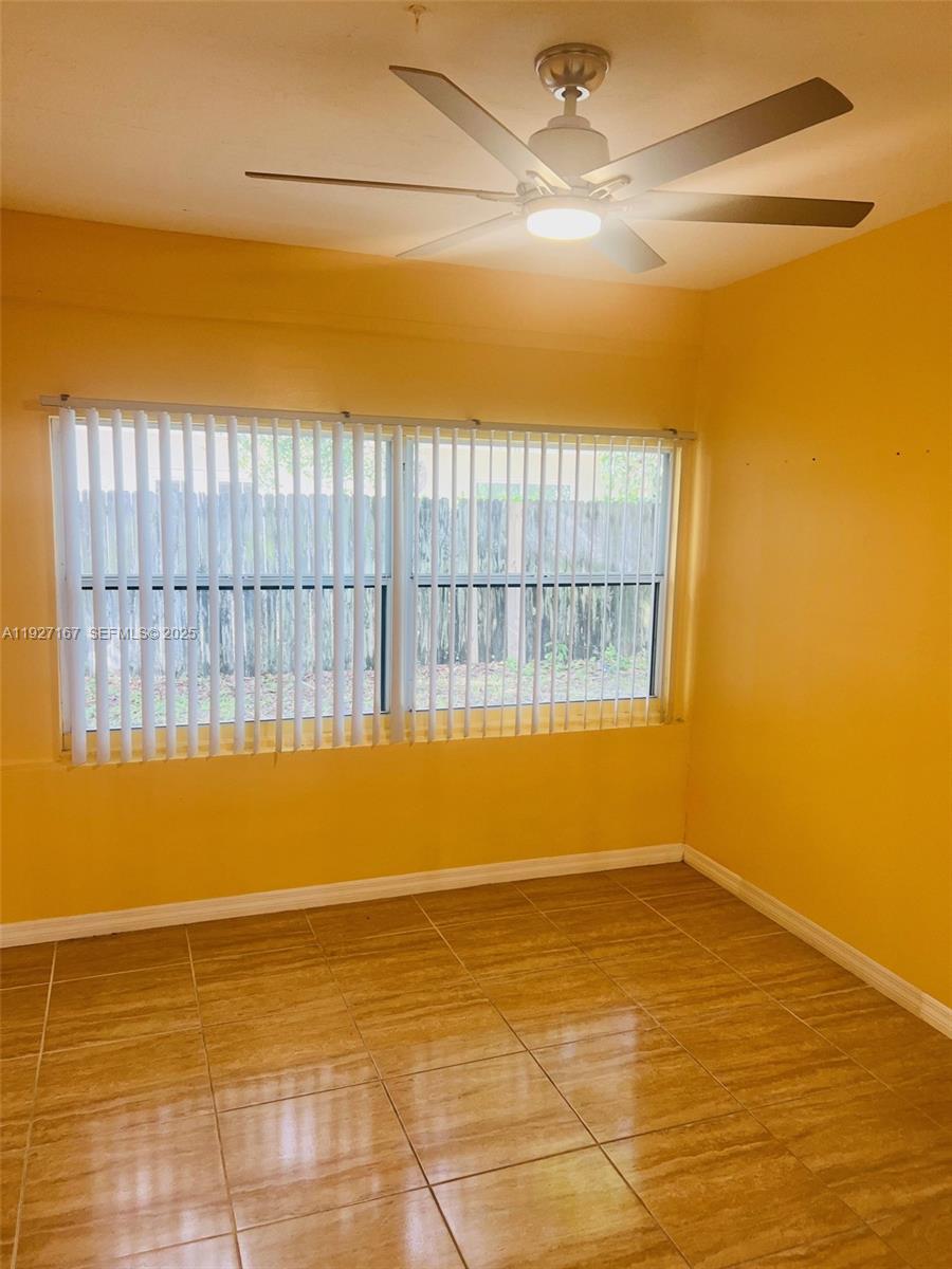 OAKLAND HILLS 5 SEC - Residential Lease