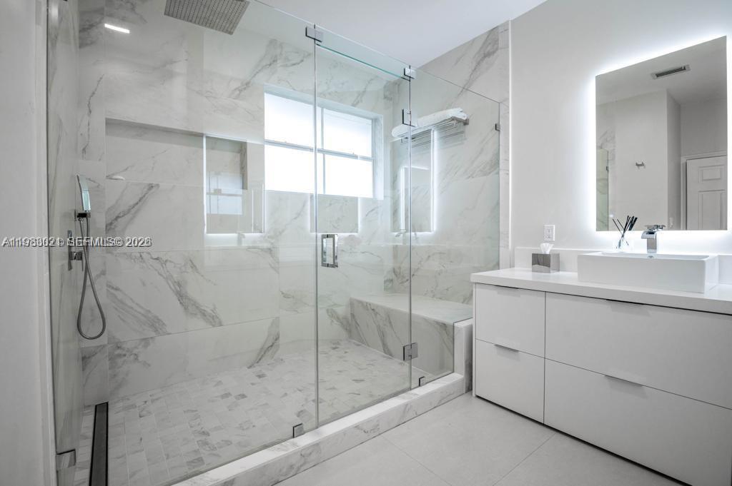 GRAHAM WEST - Residential Lease