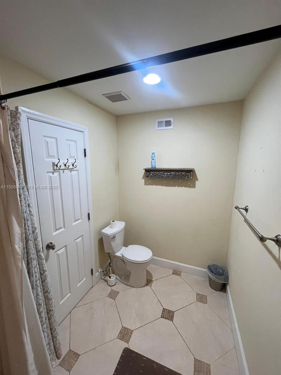 VILLAS OF BONAVENTURE AT - Residential Lease