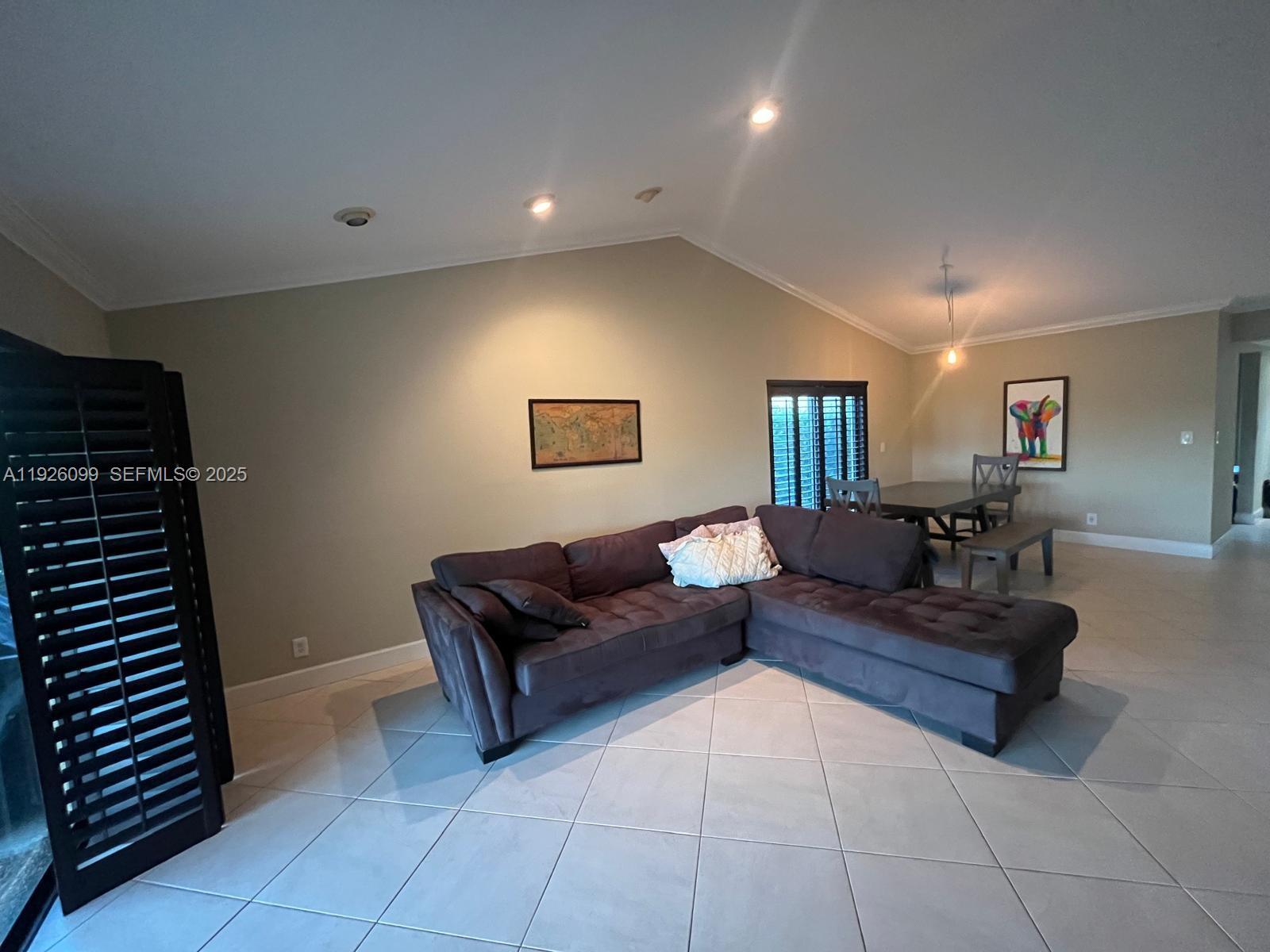 VILLAS OF BONAVENTURE AT - Residential Lease