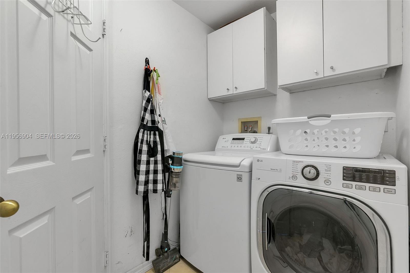 SILVER FALLS - Residential