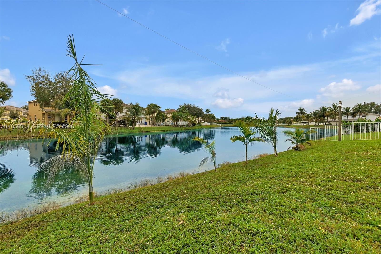 SILVER FALLS - Residential