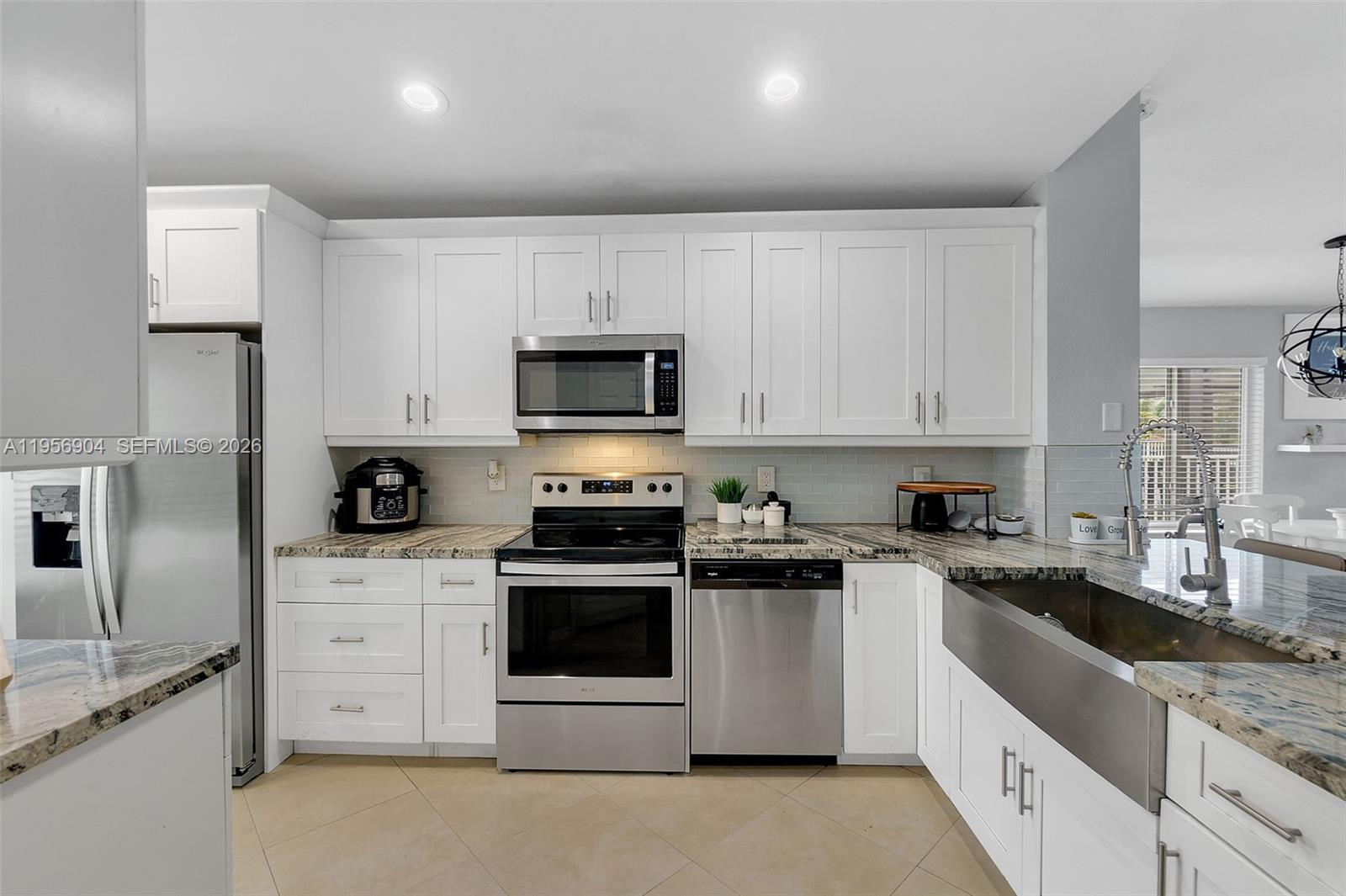 SILVER FALLS - Residential