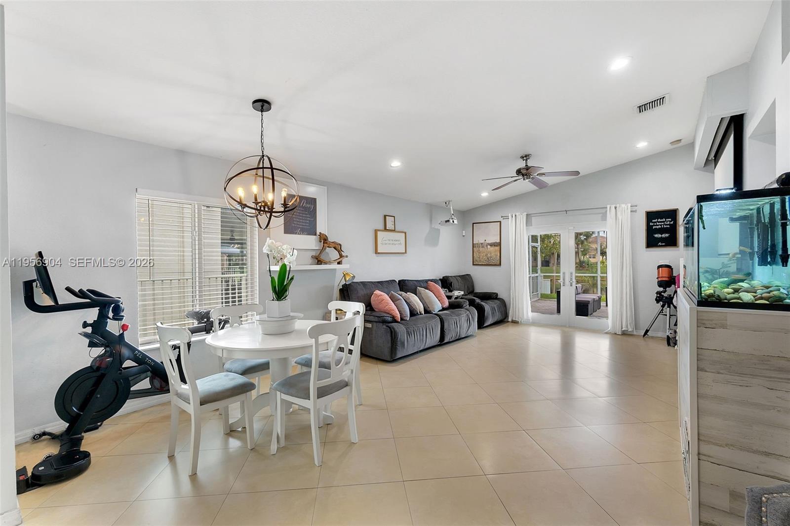 SILVER FALLS - Residential