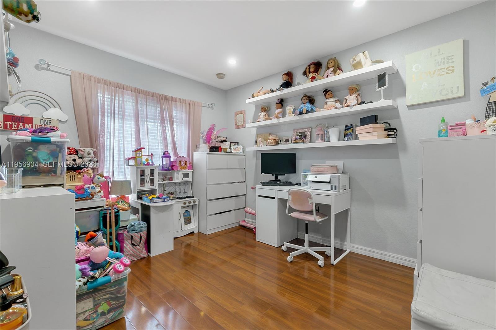 SILVER FALLS - Residential