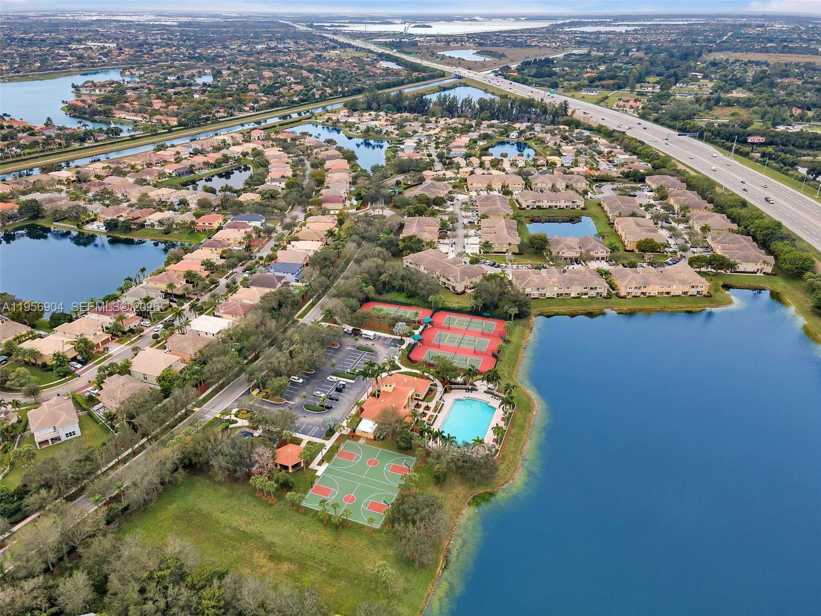 SILVER FALLS - Residential