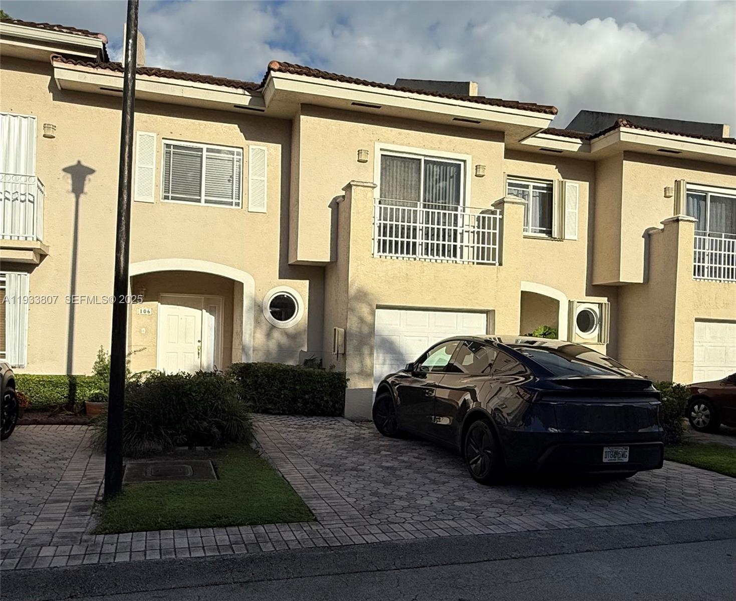 TIFFANY OF KENDALL CONDO - Residential