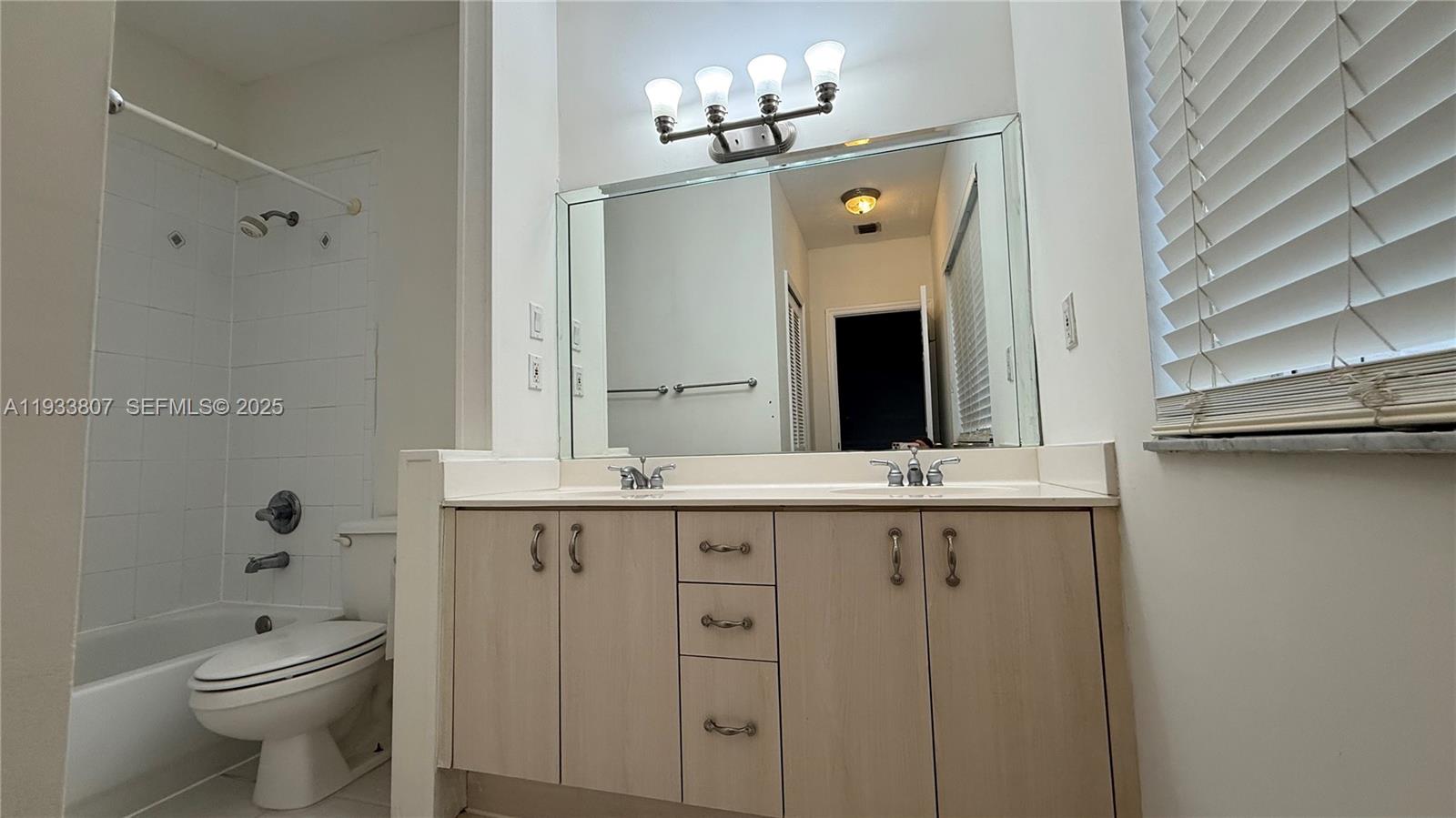 TIFFANY OF KENDALL CONDO - Residential