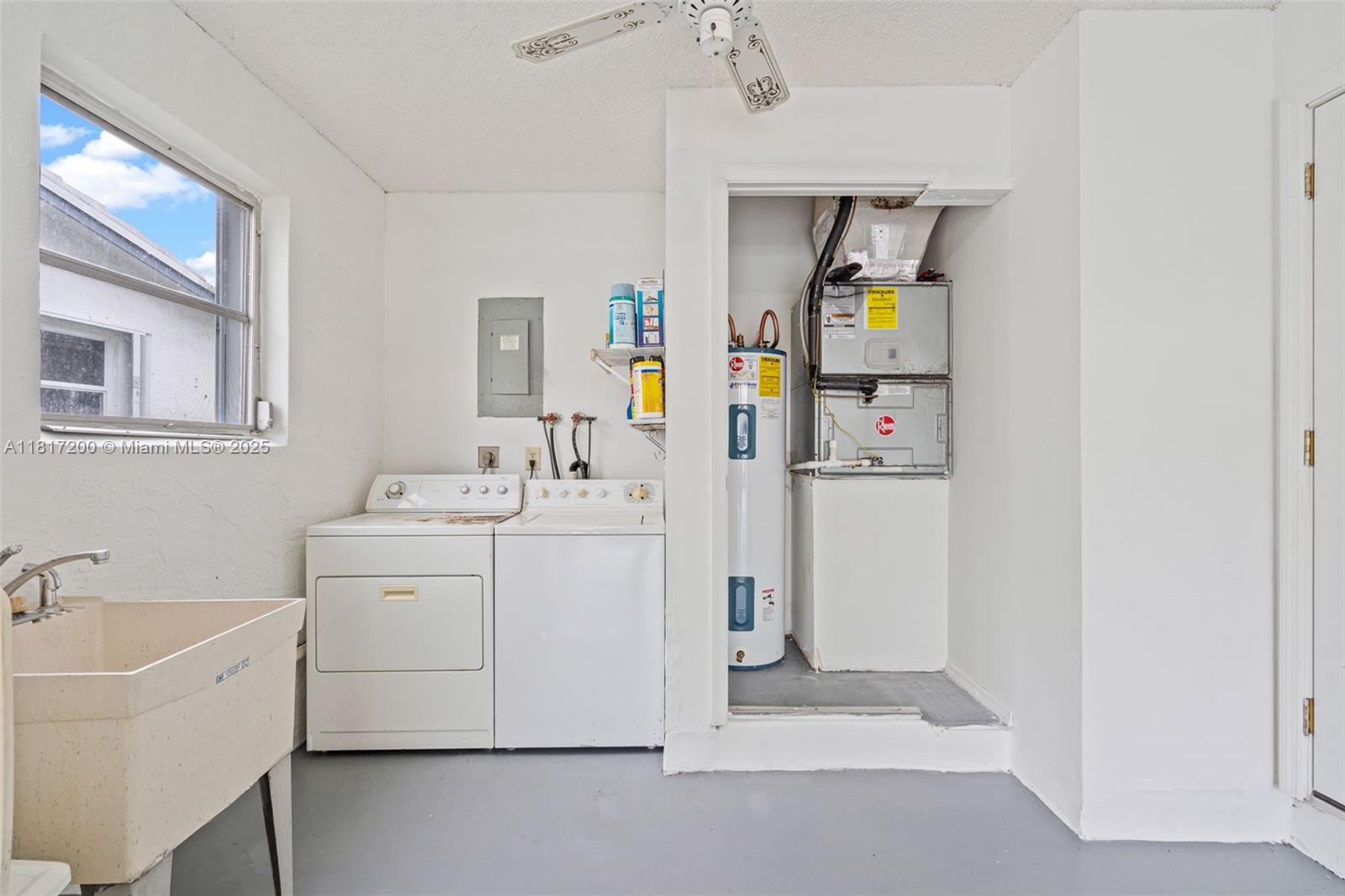 LAUDERDALE WEST SEC 4 - Residential