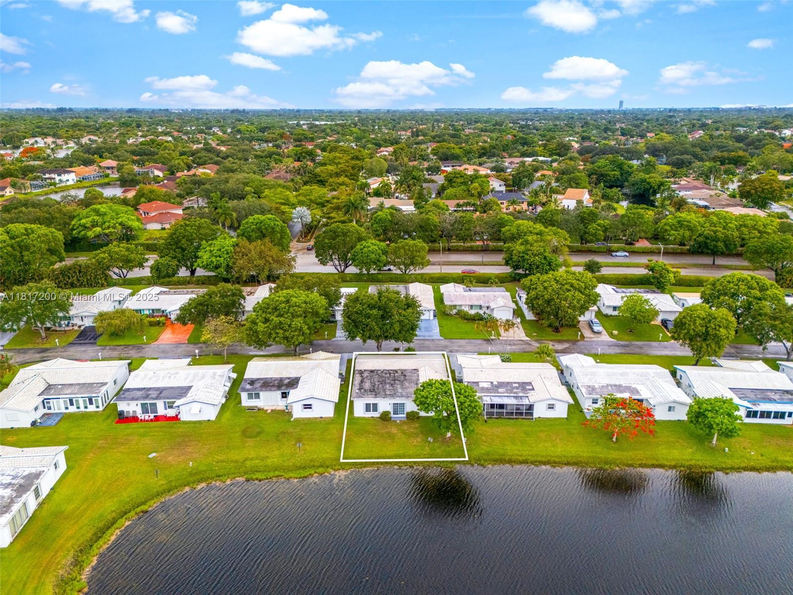 LAUDERDALE WEST SEC 4 - Residential