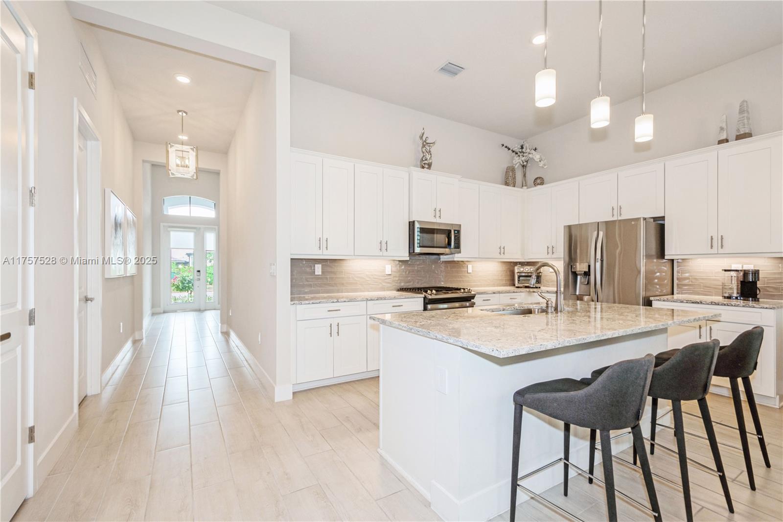 7415 Seacoast Dr