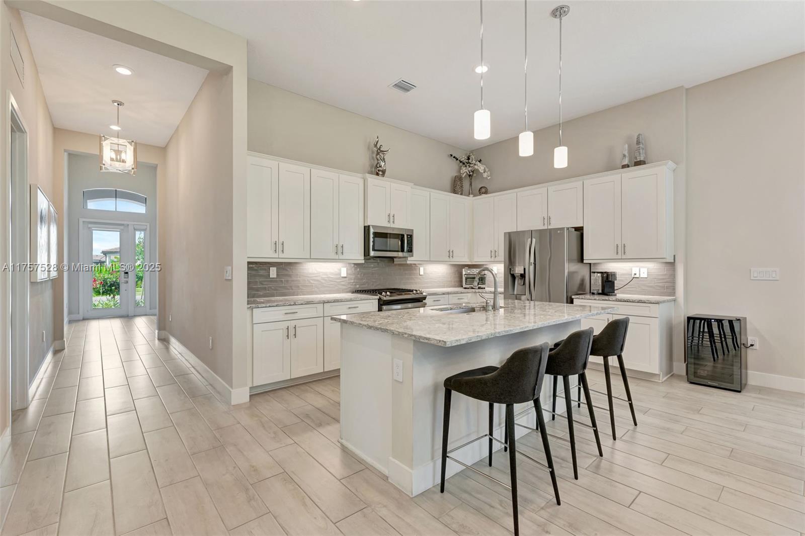 7415 Seacoast Dr