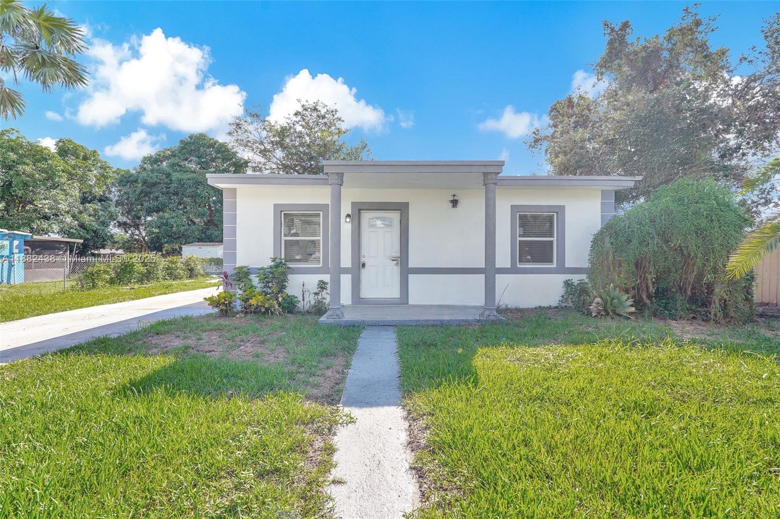 BUNCHE PARK - Residential