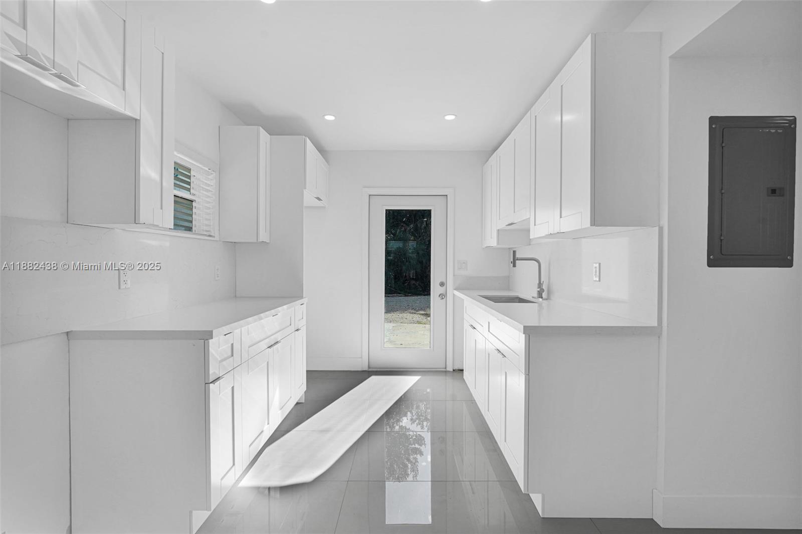 BUNCHE PARK - Residential