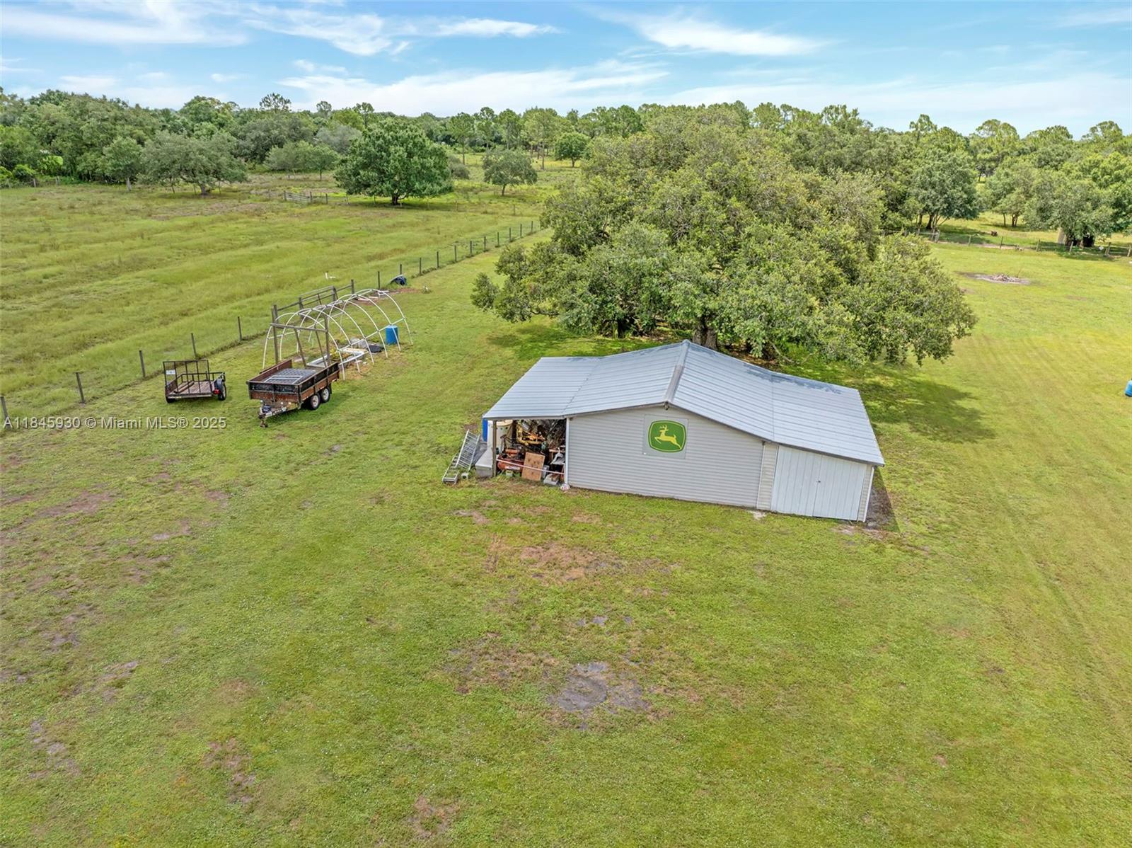 NORTH LABELLE GLADES - Residential