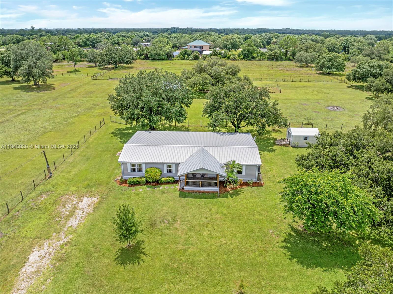 NORTH LABELLE GLADES - Residential