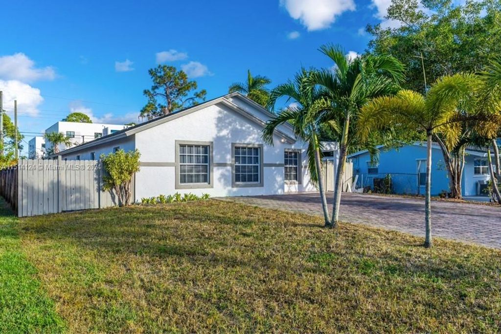 Photo of 3824 Patio Ct, Lake Worth, FL 33461 (MLS # A11514124)