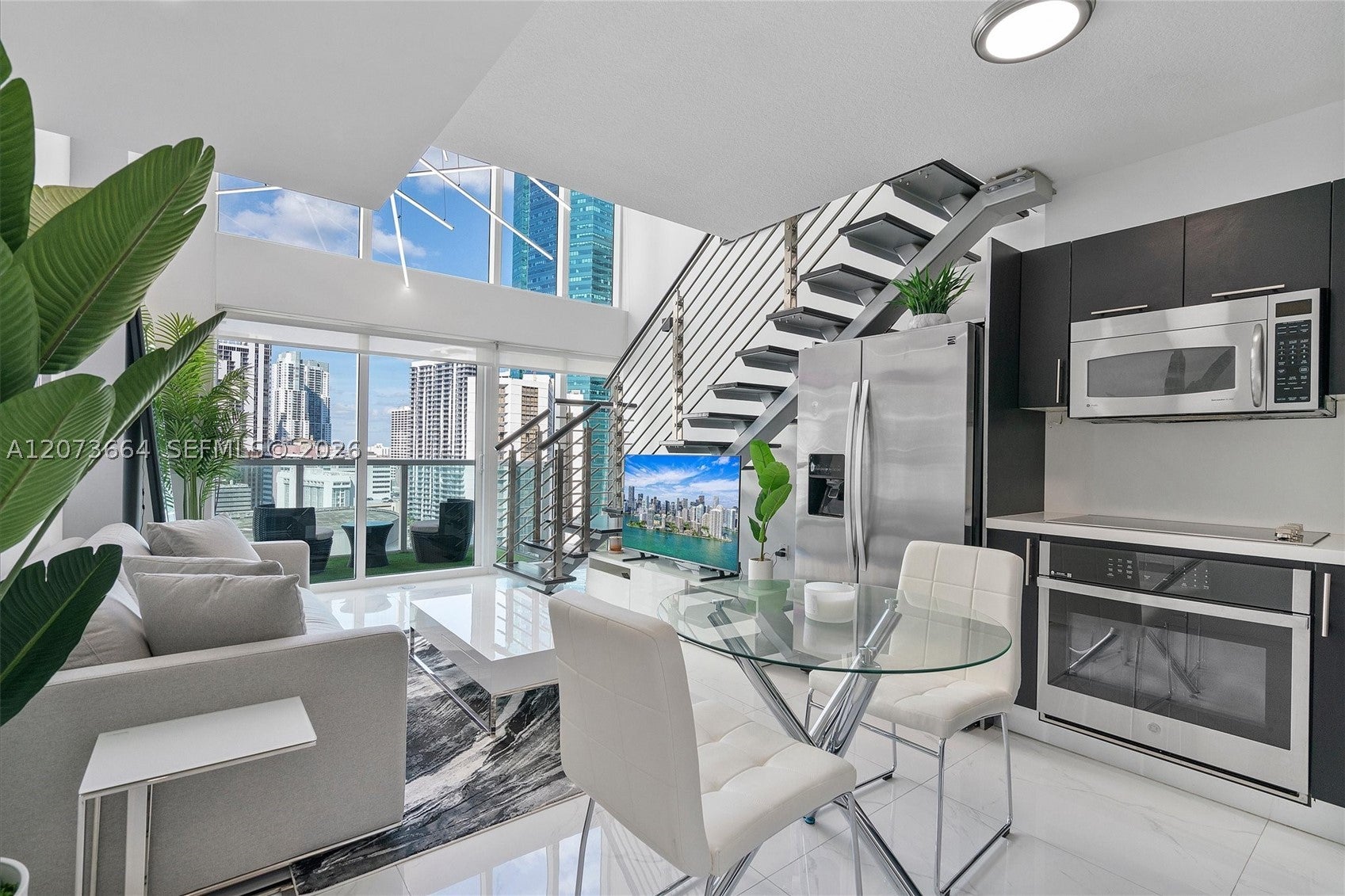 41 SE 5th St 1111