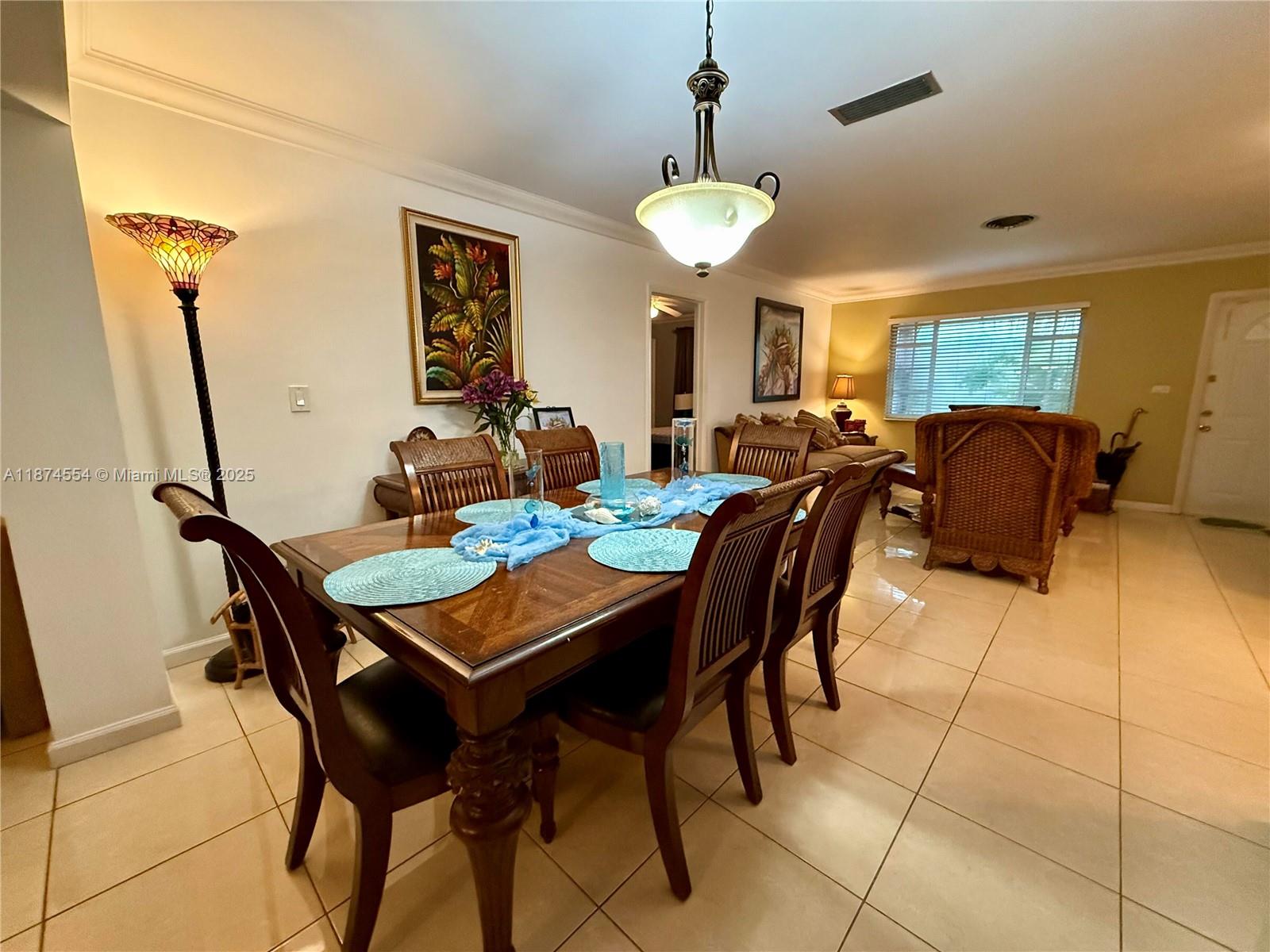 KENDALE LAKES SEC THREE - Residential