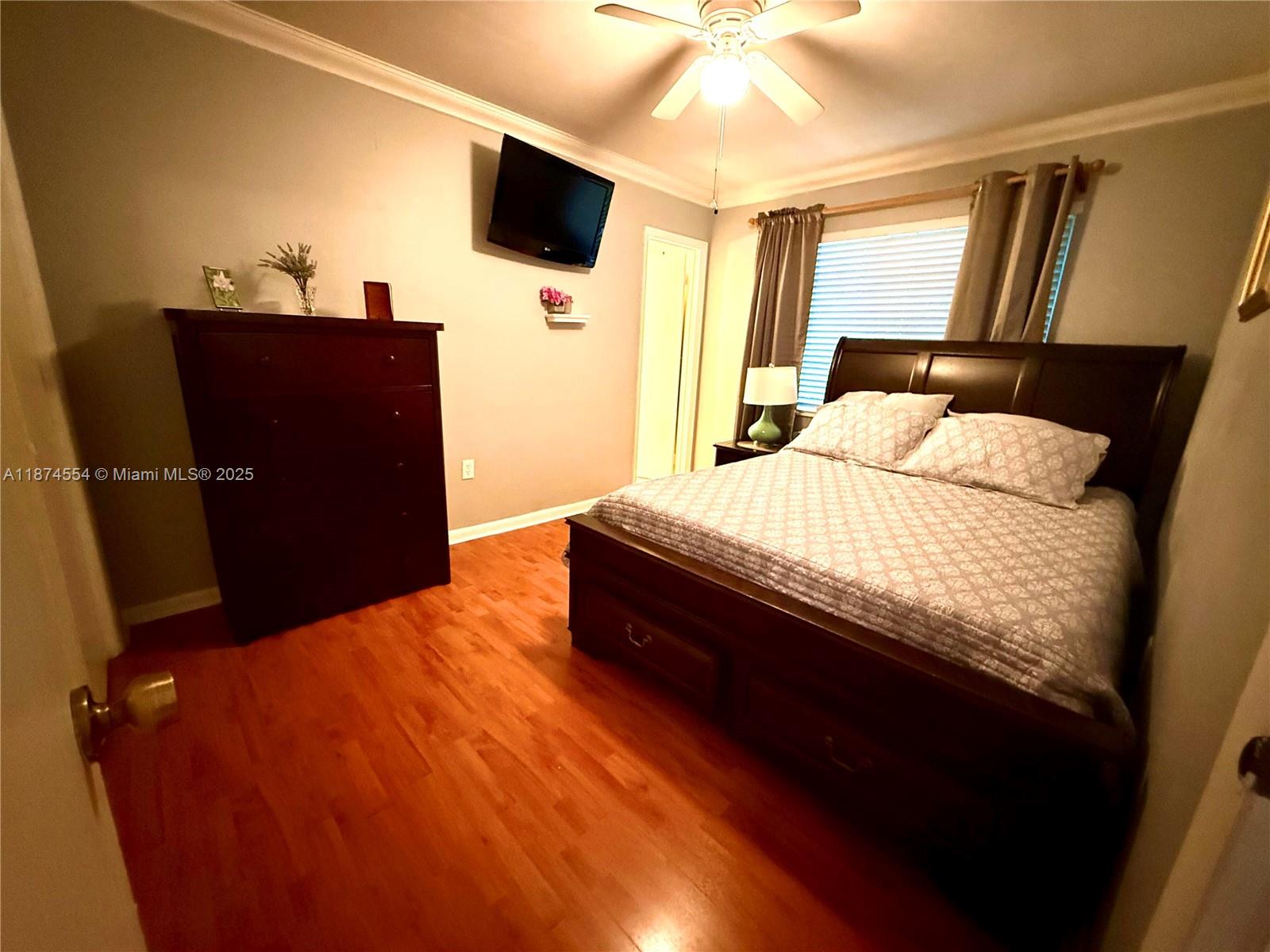 KENDALE LAKES SEC THREE - Residential