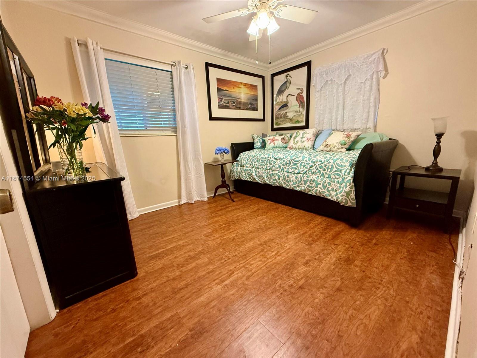 KENDALE LAKES SEC THREE - Residential