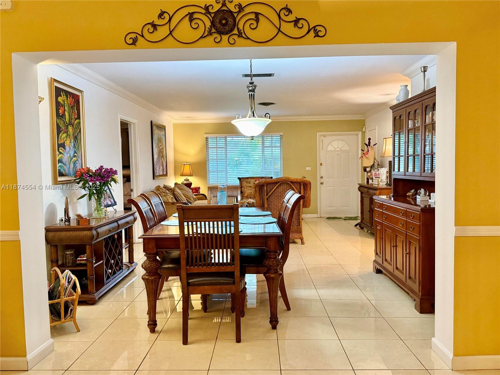 KENDALE LAKES SEC THREE - Residential