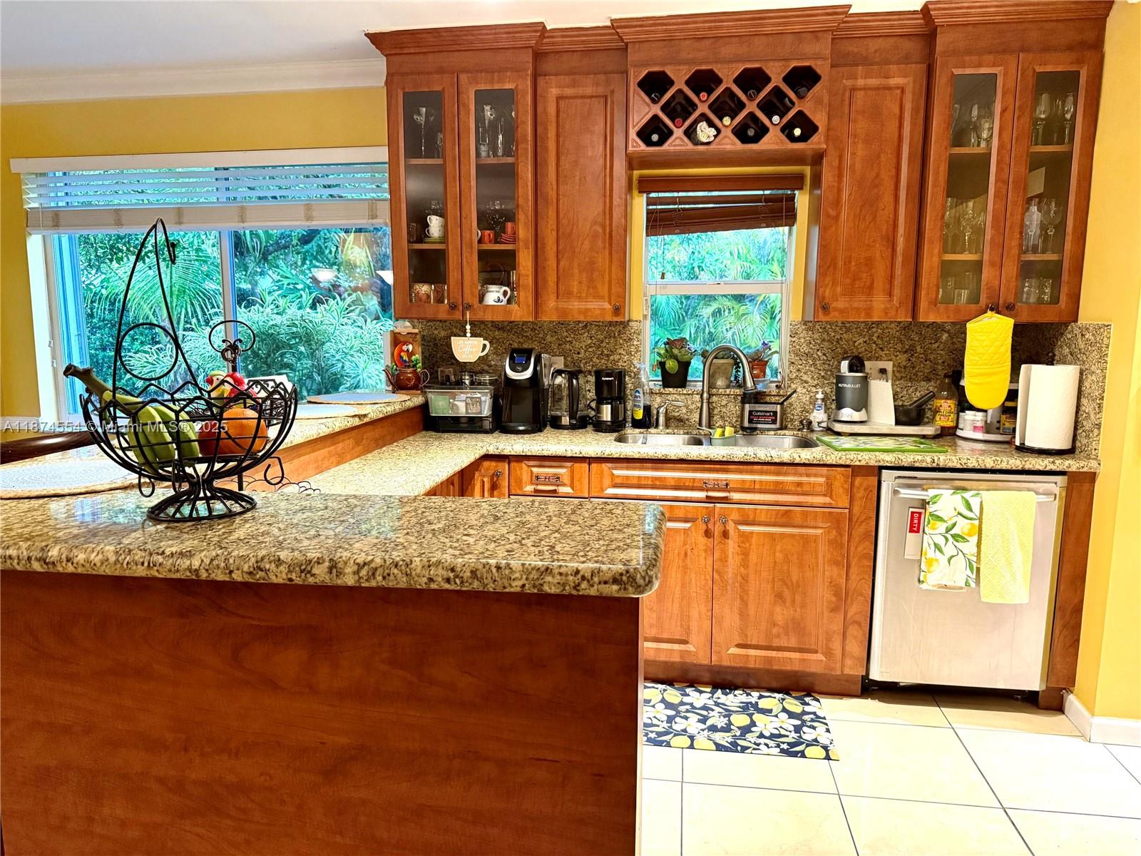 KENDALE LAKES SEC THREE - Residential