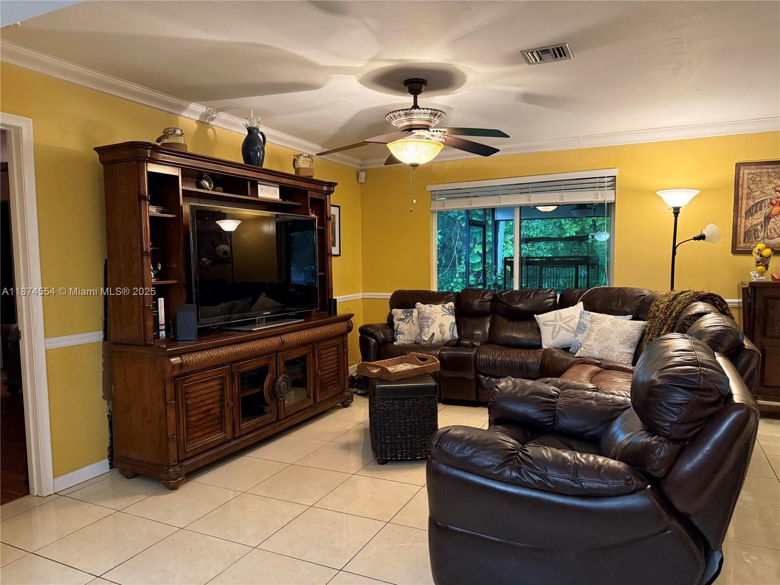 KENDALE LAKES SEC THREE - Residential