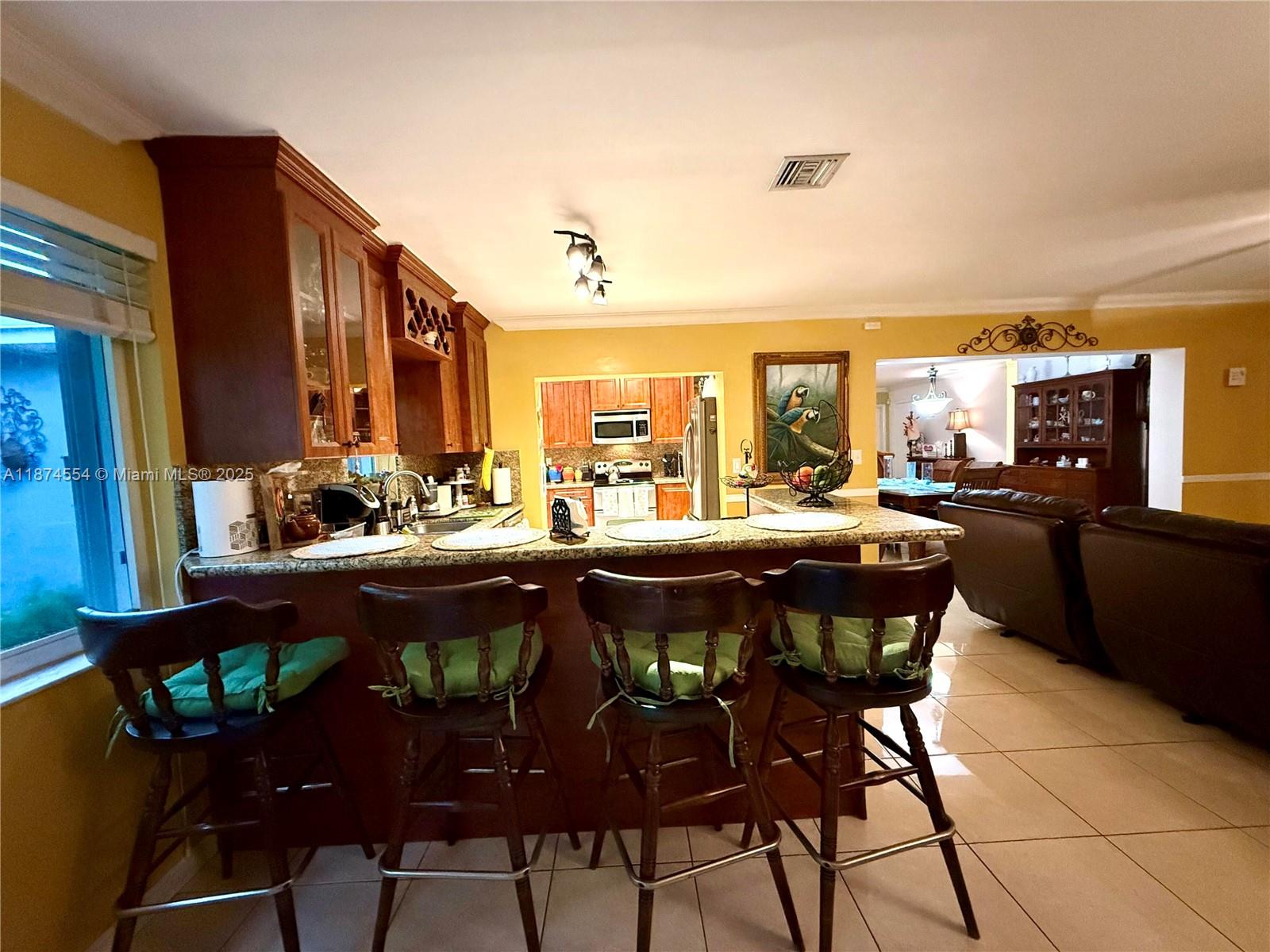 KENDALE LAKES SEC THREE - Residential