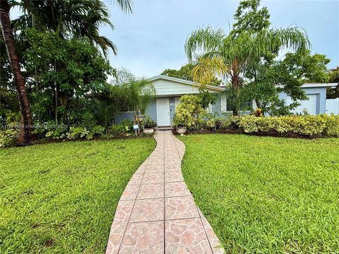 13860 SW 74th St Miami FL 33183