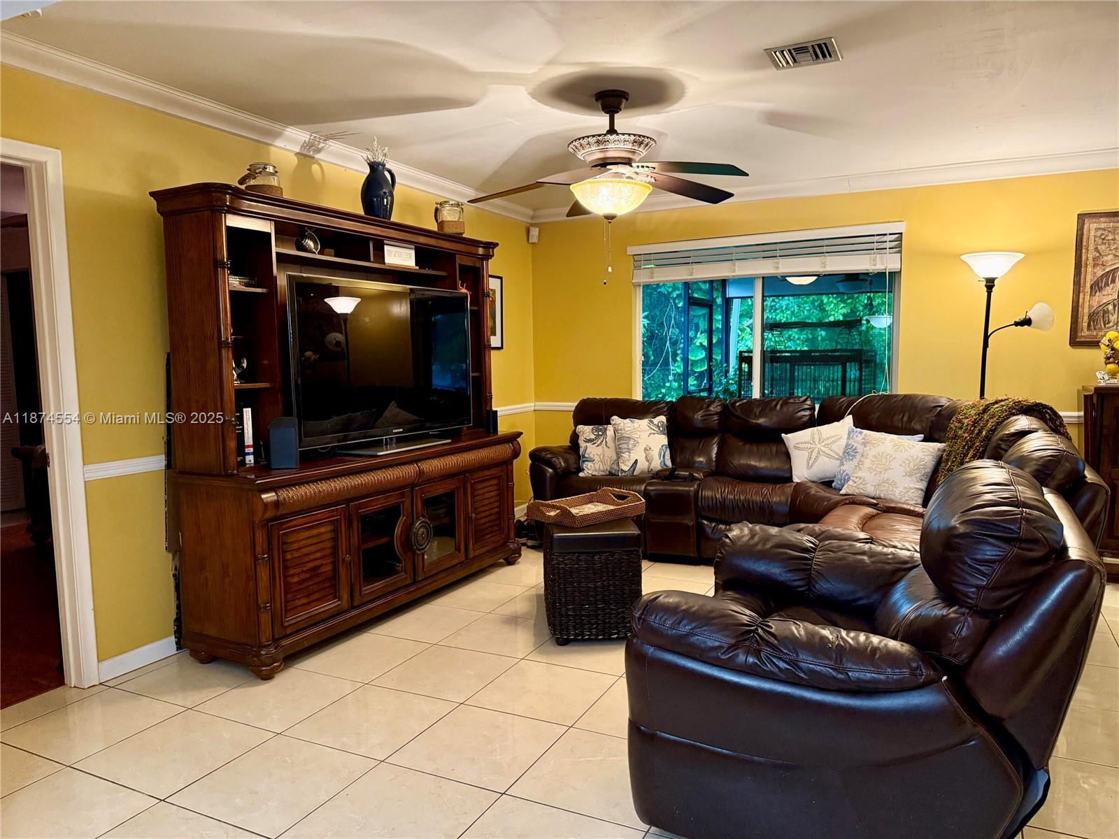 KENDALE LAKES SEC THREE - Residential