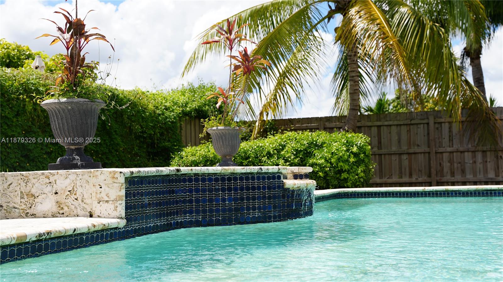 LUZ ESTELA SUB - Residential