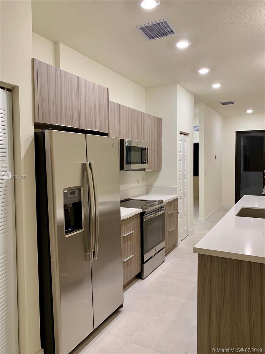 Apex at Park Central - Residential Lease