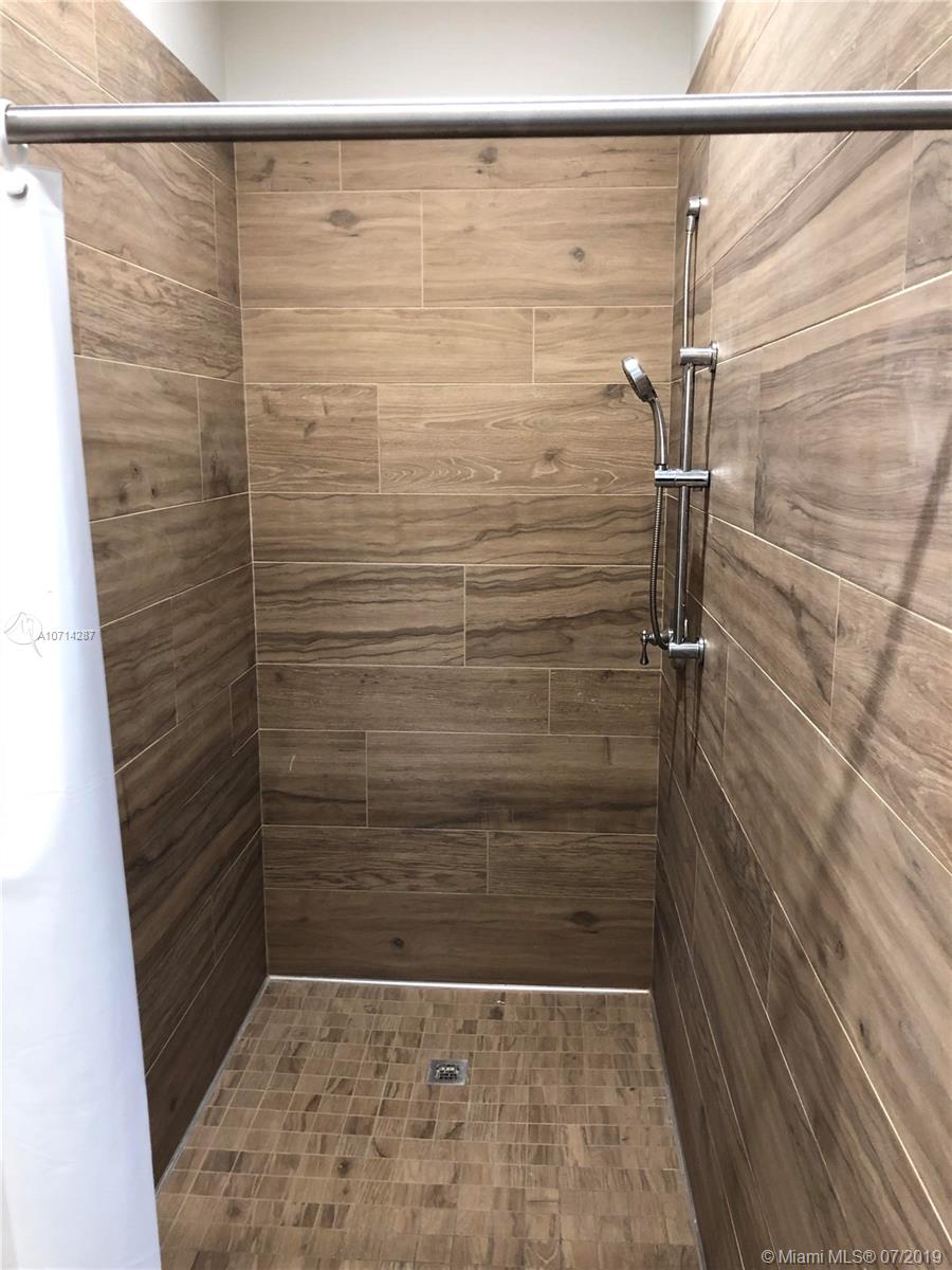 Apex at Park Central - Residential Lease