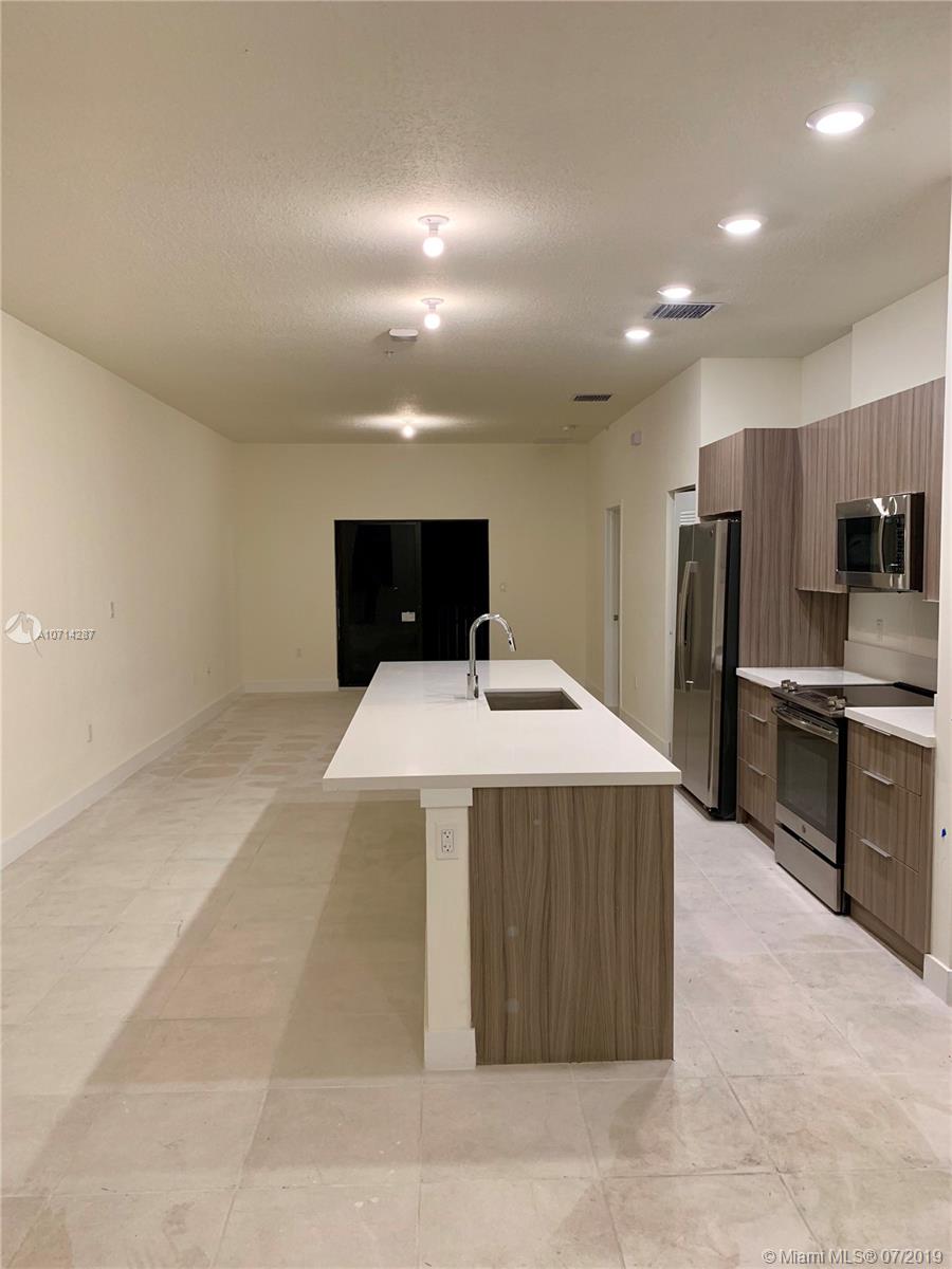 Apex at Park Central - Residential Lease