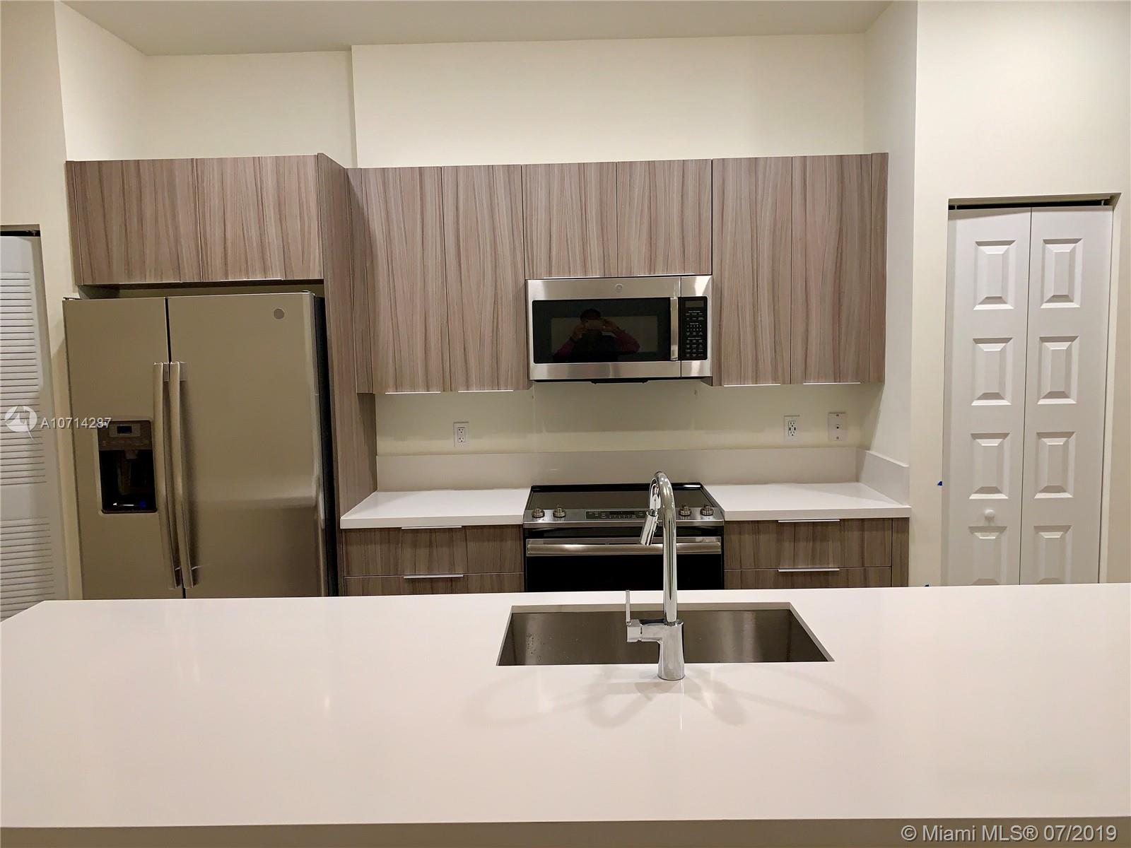 Apex at Park Central - Residential Lease