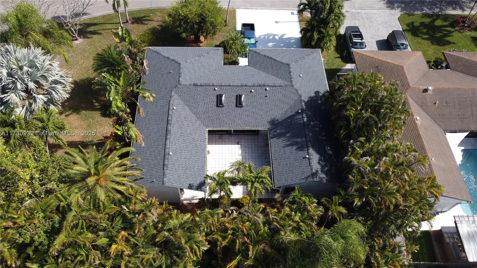 BEACHWOOD HEIGHTS - Residential