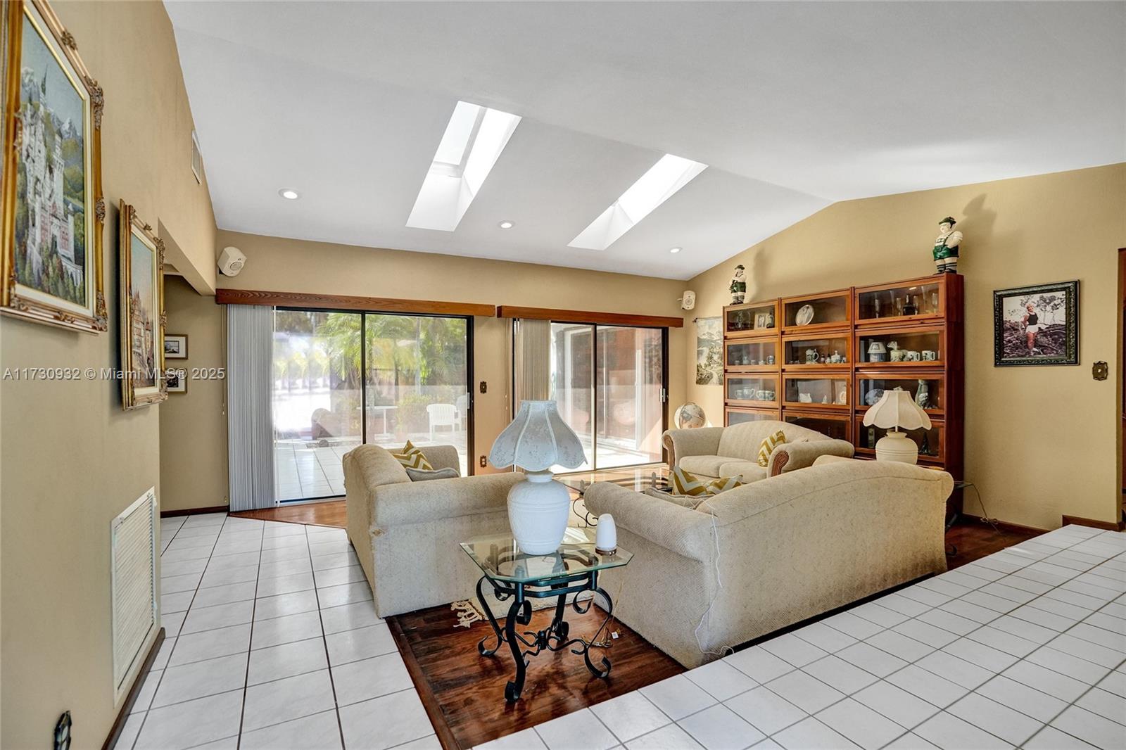 BEACHWOOD HEIGHTS - Residential