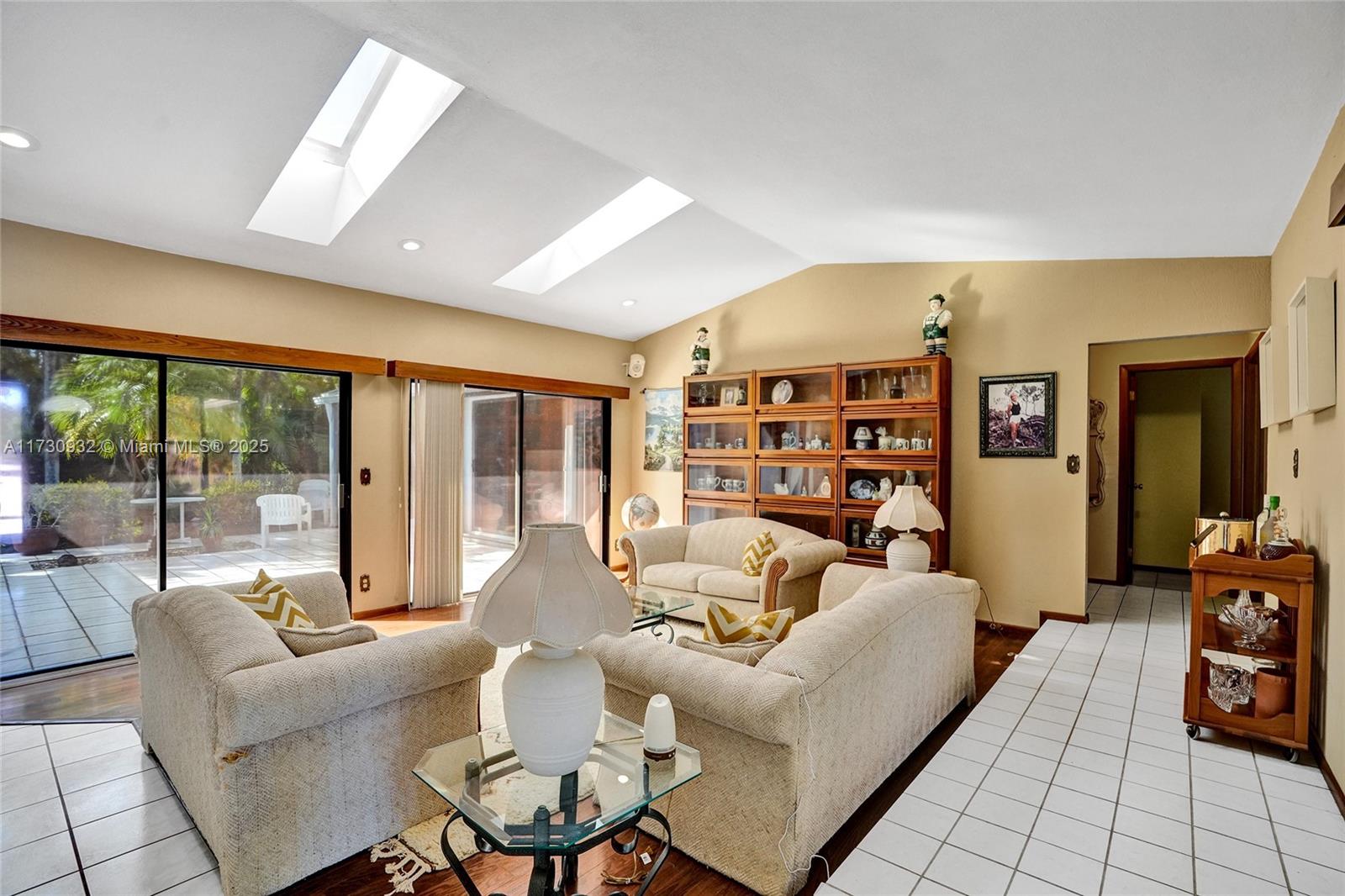 BEACHWOOD HEIGHTS - Residential