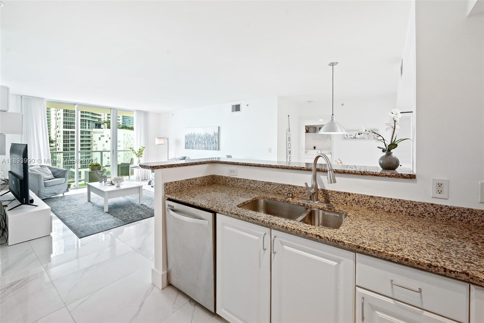 THE MARK ON BRICKELL COND - Residential
