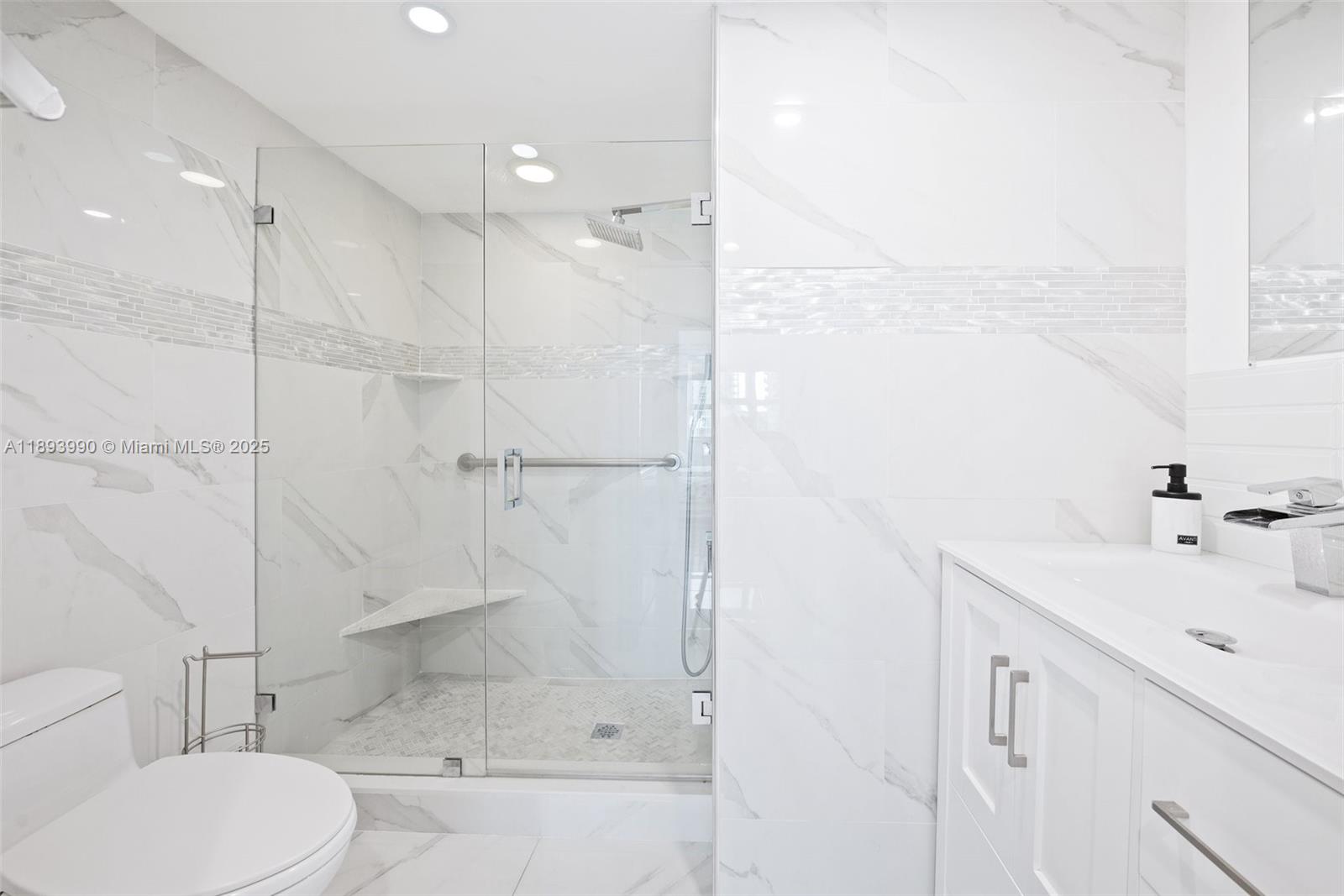 THE MARK ON BRICKELL COND - Residential