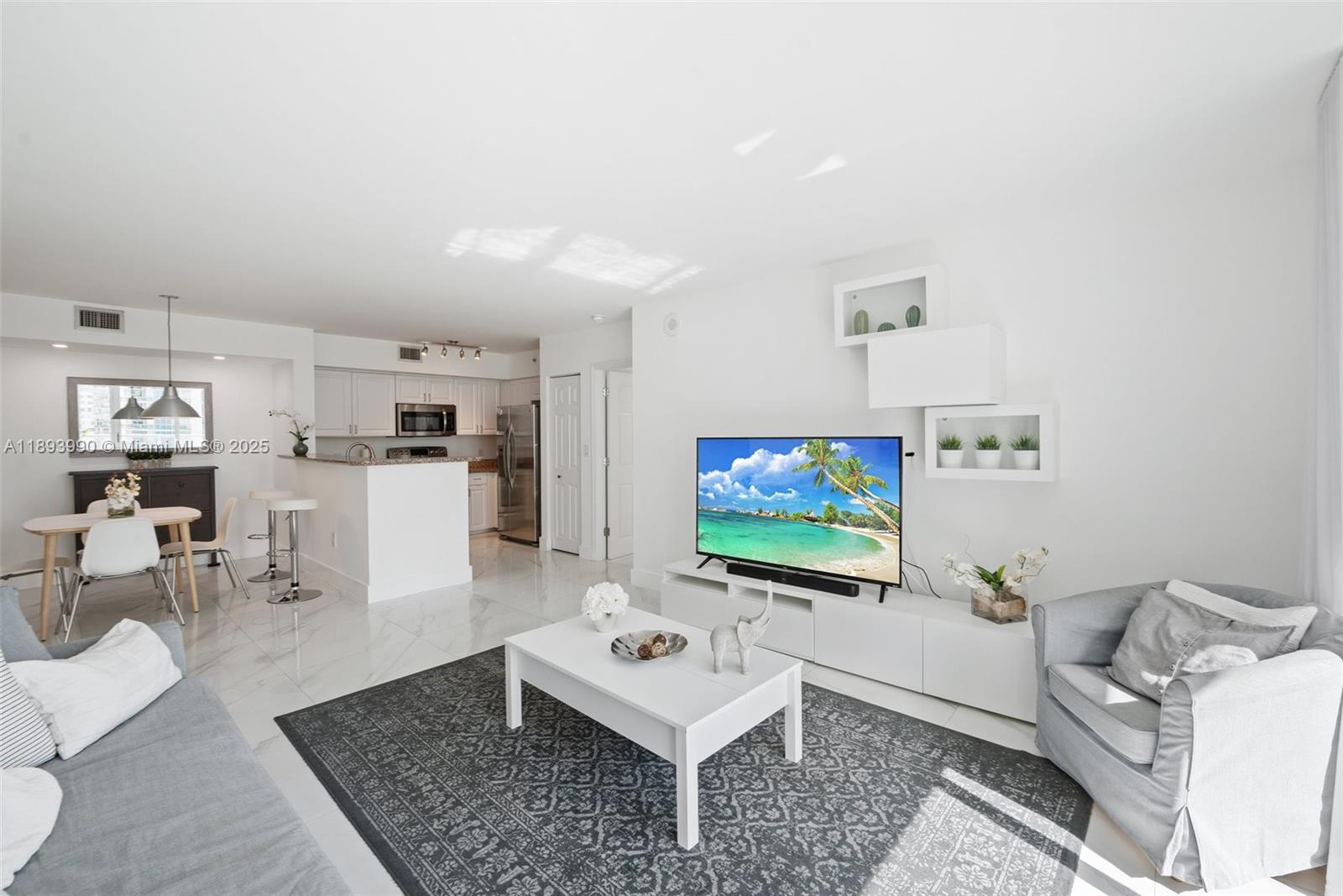 THE MARK ON BRICKELL COND - Residential