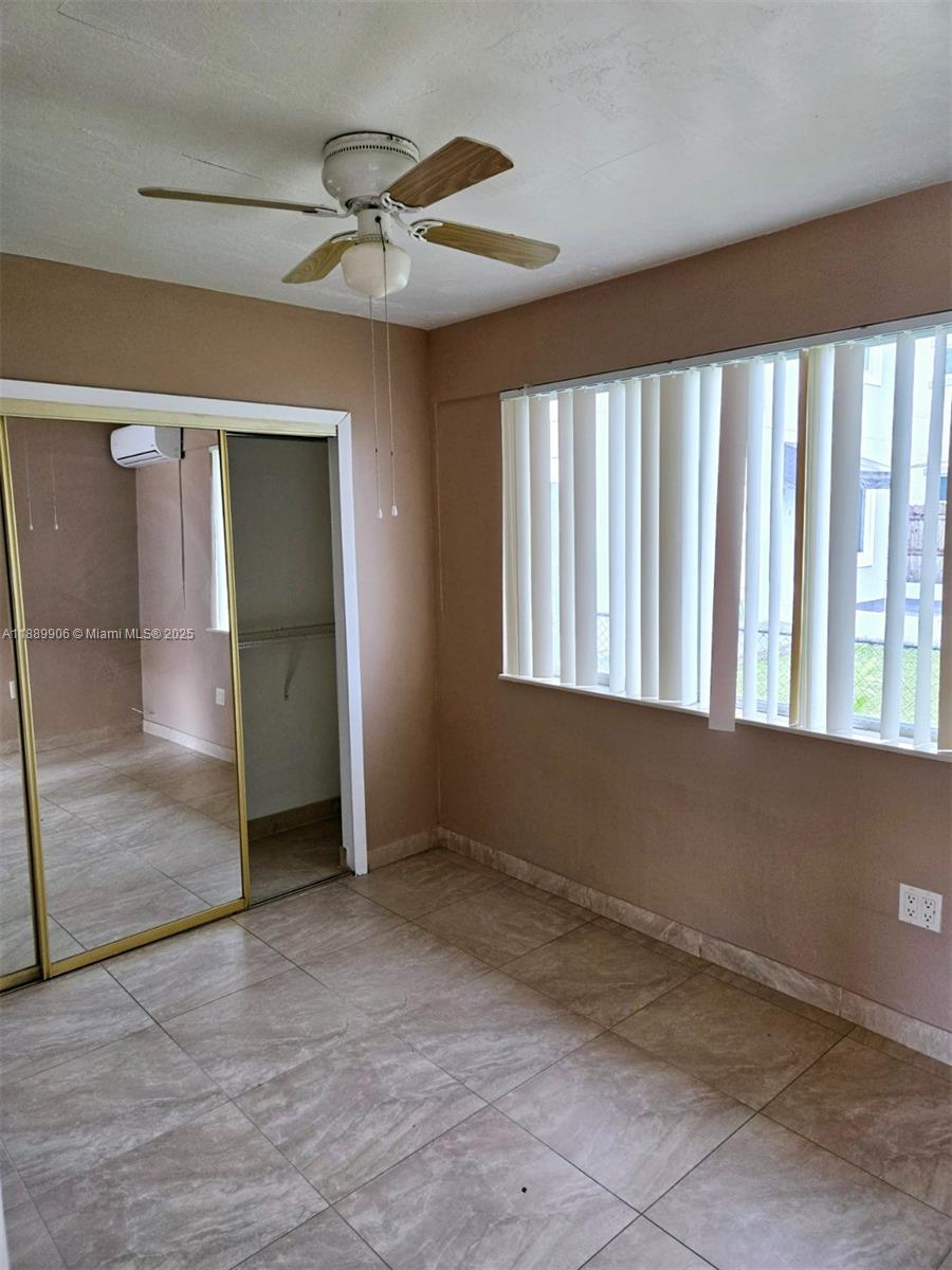 HIALEAH 9TH ADDN - Residential Lease