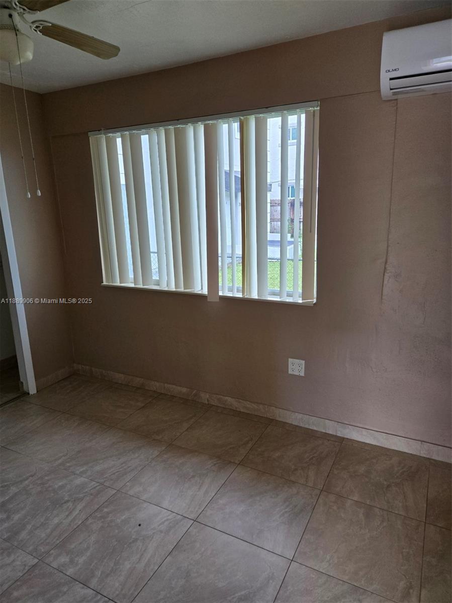 HIALEAH 9TH ADDN - Residential Lease