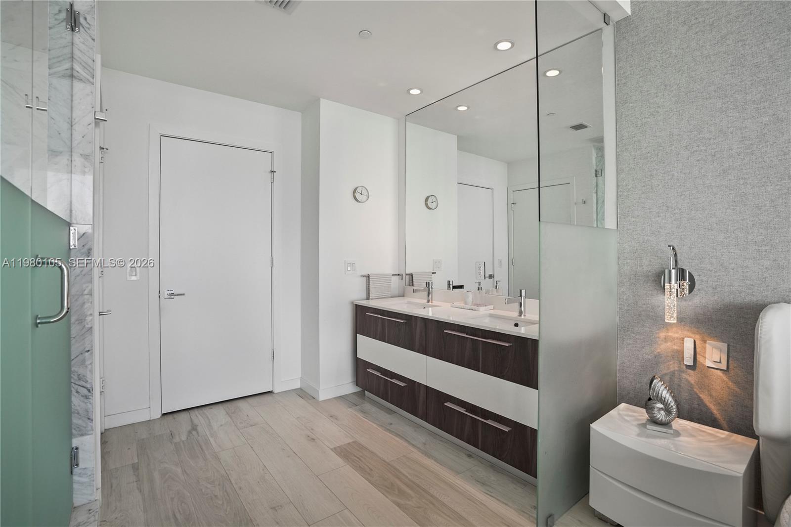 GRAN PARAISO CONDO - Residential Lease