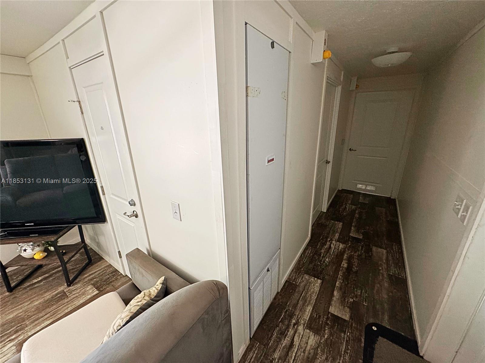 HOLIDAY LAKE AREA - Residential